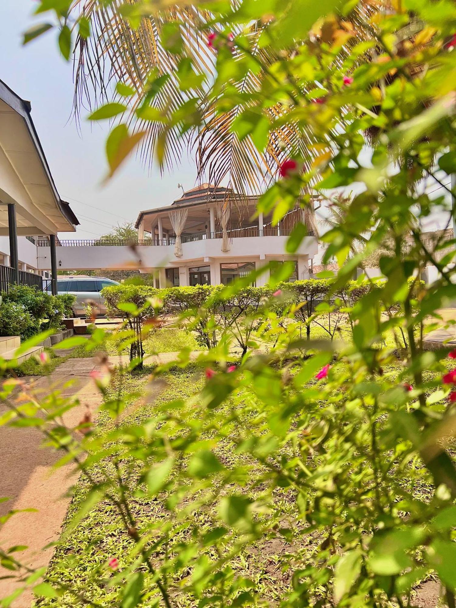 Paloma Guest House Kenema Dış mekan fotoğraf